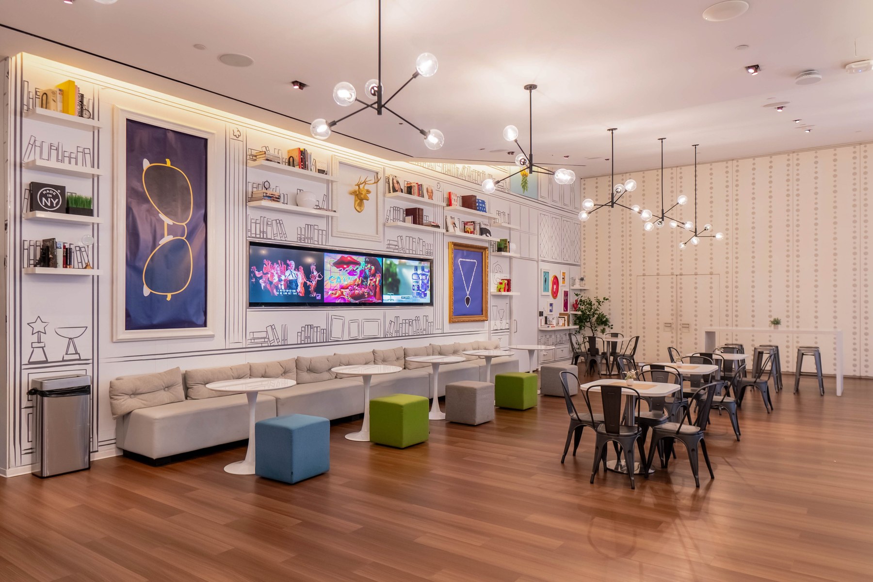 Branded social lounge, Paramount